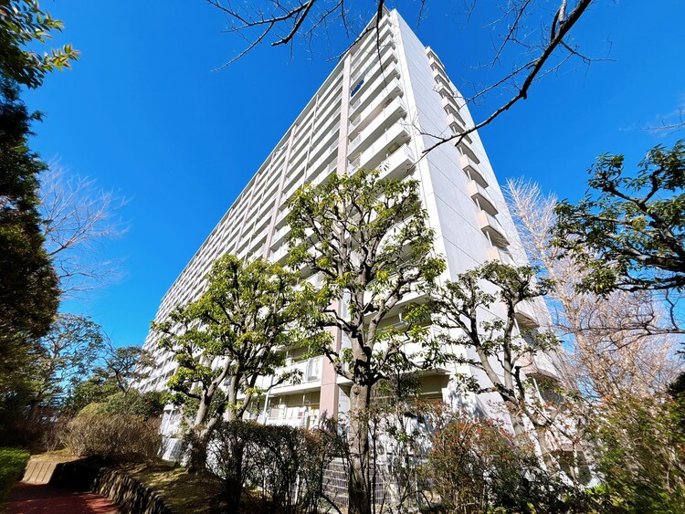 外観 現地に足をお運びいただいた際には、周辺散策などをお勧めいたします。