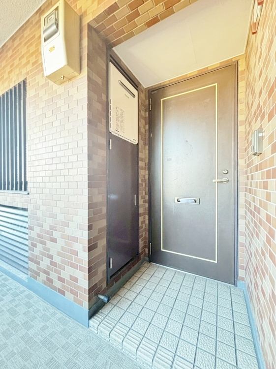 玄関 玄関を開ければ、そこは安らぎのご自宅。