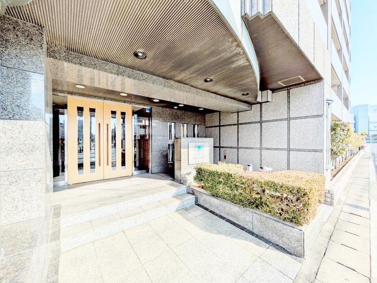 エントランス 外と内をつなぐエントランスは、まさに顔となる場所。