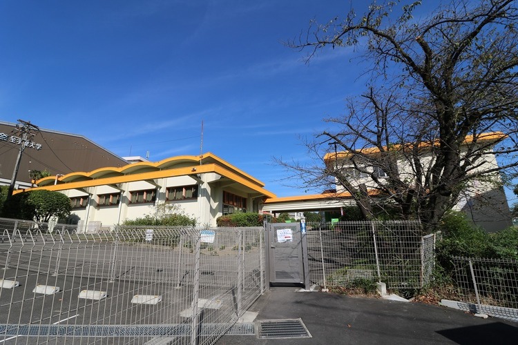 周辺 至学館大学附属幼稚園 徒歩 約8分（約610m）