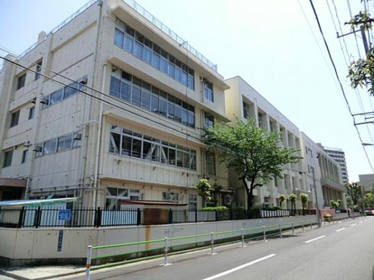 周辺 大田区立矢口中学校　730m 