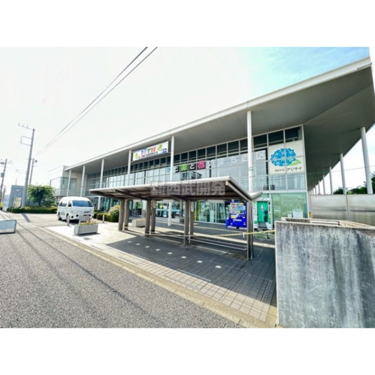 周辺 さいたま市西区役所(約600m)