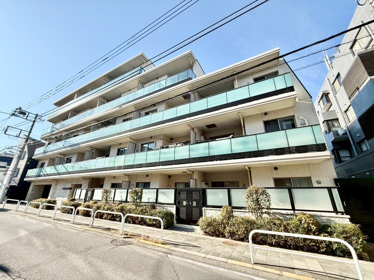 その他 飽きのこないシンプルモダンな外観です。