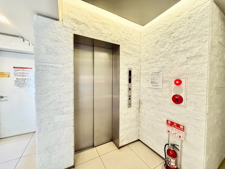 その他 エレベーター完備のため荷物が多くなっても安心。