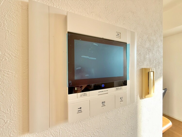 その他 誰が来てもわかる様にモニター付きインターホンを設置。