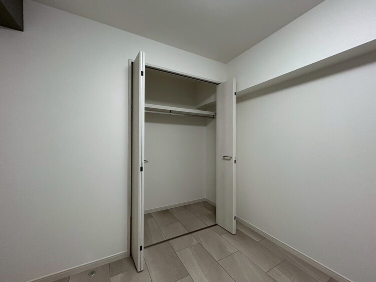 その他 収納スペースが付いていて、お部屋を広く使っていただけます。