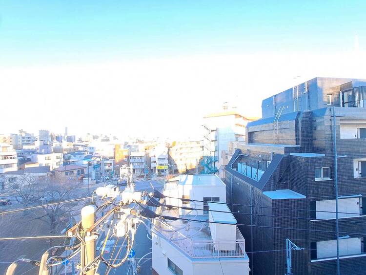 その他 眺望や窓からの景色が良いと、家で過ごす時間も快適です。