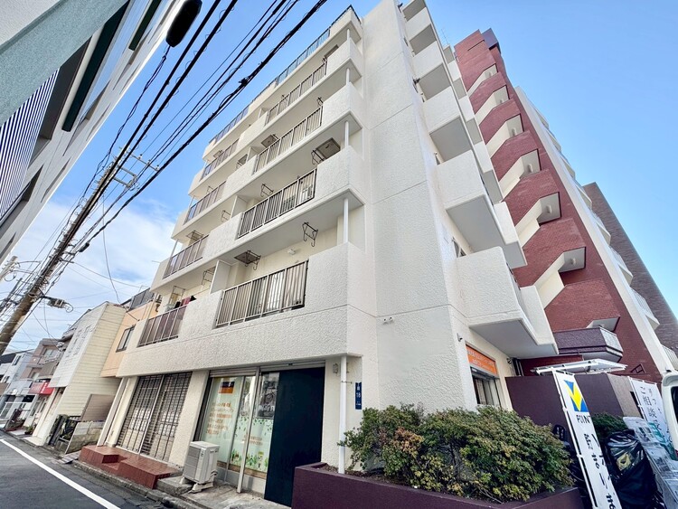 その他 飽きのこないシンプルモダンな外観です。