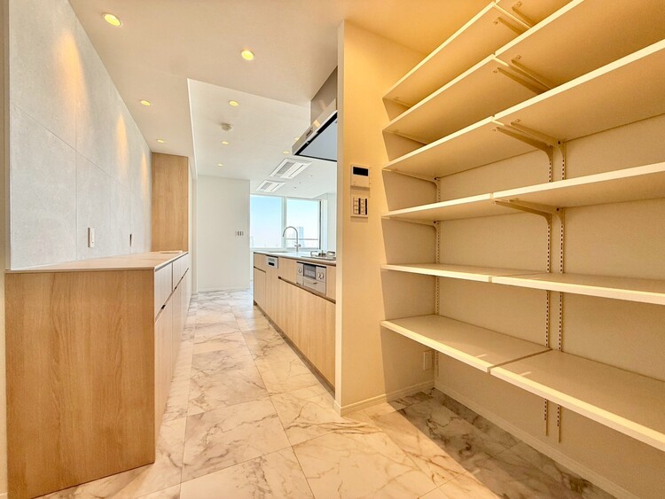 その他 開放感のあるキッチンスペース。調理をしながら、会話も弾みそうですね。