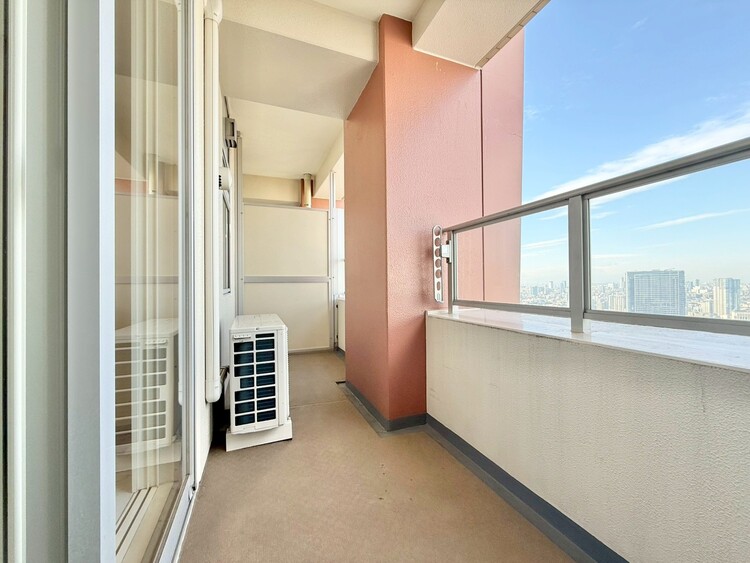 その他 朝の澄んだ空気や、夕方に吹く清々しい風を感じられるバルコニー。