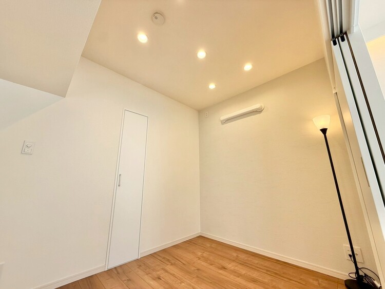 その他 清かで艶やかな時間をもたらしてくれる室内です。