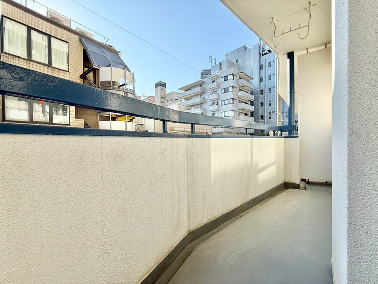 その他 朝の澄んだ空気や、夕方に吹く清々しい風を感じられるバルコニー。