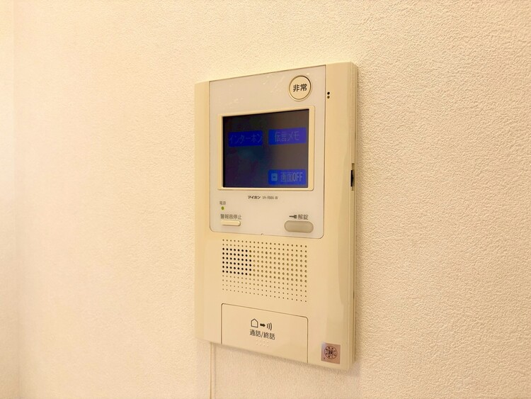 その他 誰が来てもわかる様にモニター付きインターホンを設置。