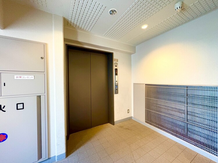その他 エレベーター完備のため荷物が多くなっても安心。