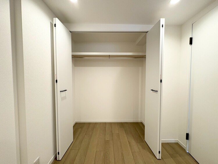 その他 収納スペースが付いていて、お部屋を広く使っていただけます。