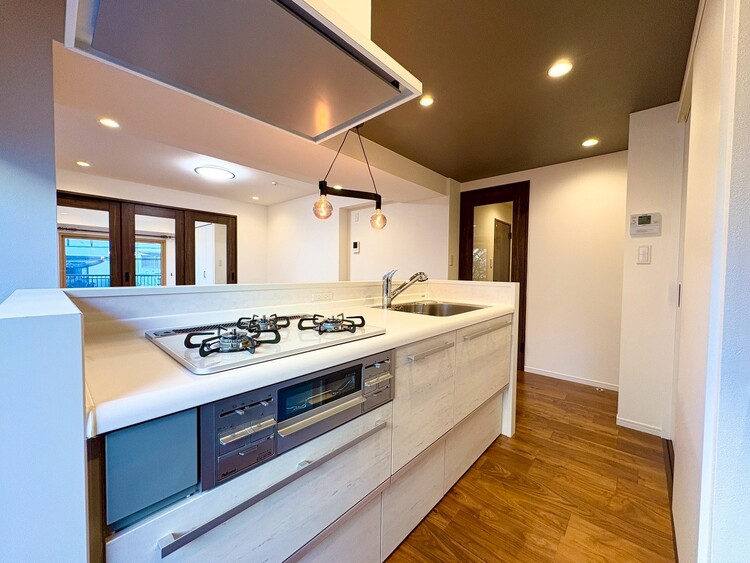 その他 開放感のあるキッチンスペース。調理をしながら、会話も弾みそうですね。