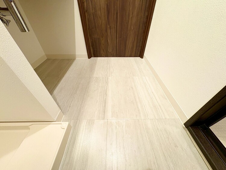 その他 十分な広さの脱衣所。