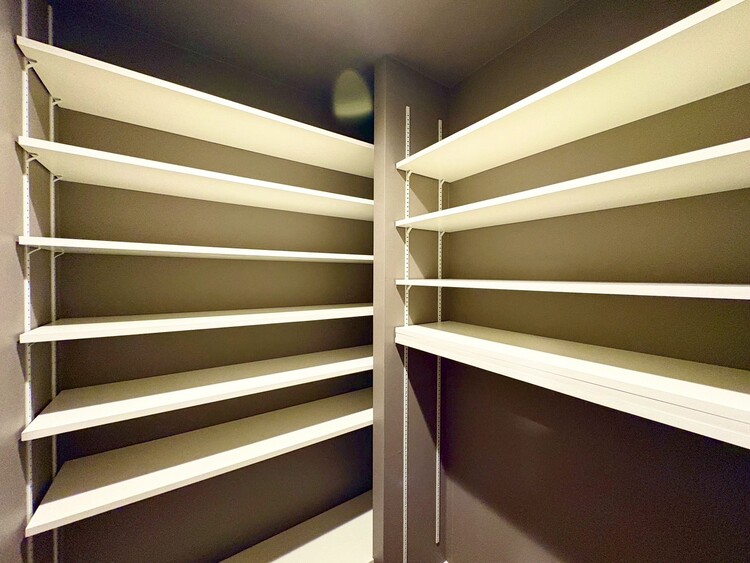 その他 家電やスーツケース、ストック品など何でも片付く嬉しい空間です。