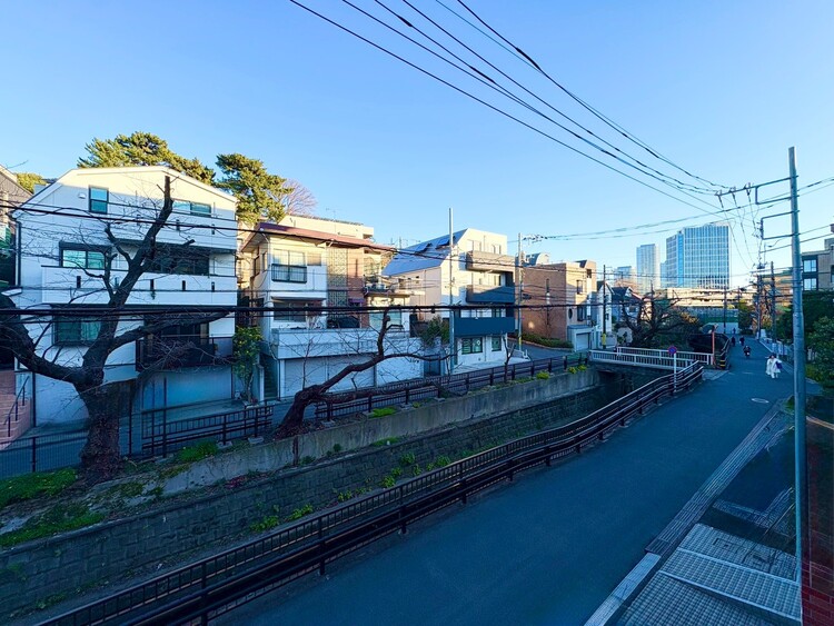 その他 眺望や窓からの景色が良いと、家で過ごす時間も快適です。