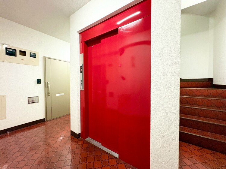 その他 エレベーター完備のため荷物が多くなっても安心。