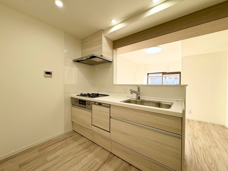 その他 開放感のあるキッチンスペース。調理をしながら、会話も弾みそうですね。