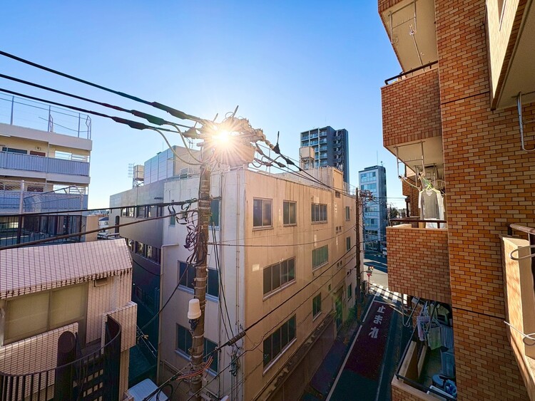 その他 眺望や窓からの景色が良いと、家で過ごす時間も快適です。