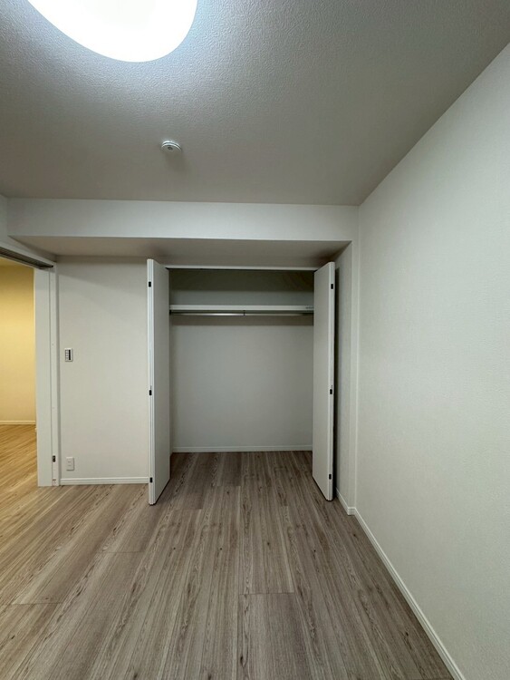 その他 収納スペースが付いていて、お部屋を広く使っていただけます。