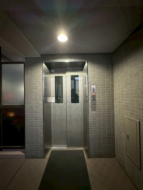 その他 エレベーター完備のため荷物が多くなっても安心。