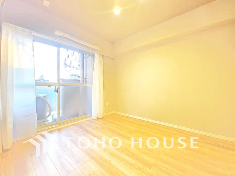 内装 極上のプライベート空間が、深い安らぎを誘います。一日の疲れを忘れさせる静けさと、心地よい目覚めを約束する聖域です。