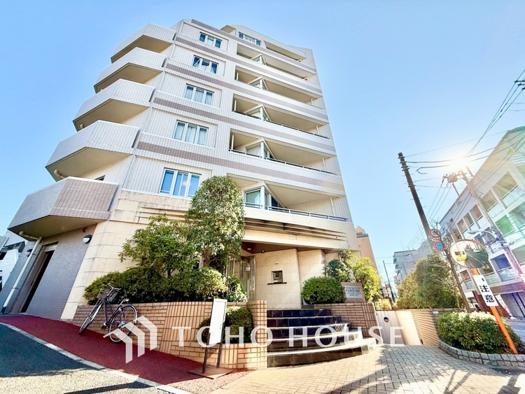 内装 ◆癒しの空間◆室内構成に拘り採光とセンスを散りばめた空間。それは『柔らかさ』に似た素敵な居場所。そこに暮らす人のことを考えつくり出したものは『癒し』という心地よい居場所なんだと思う