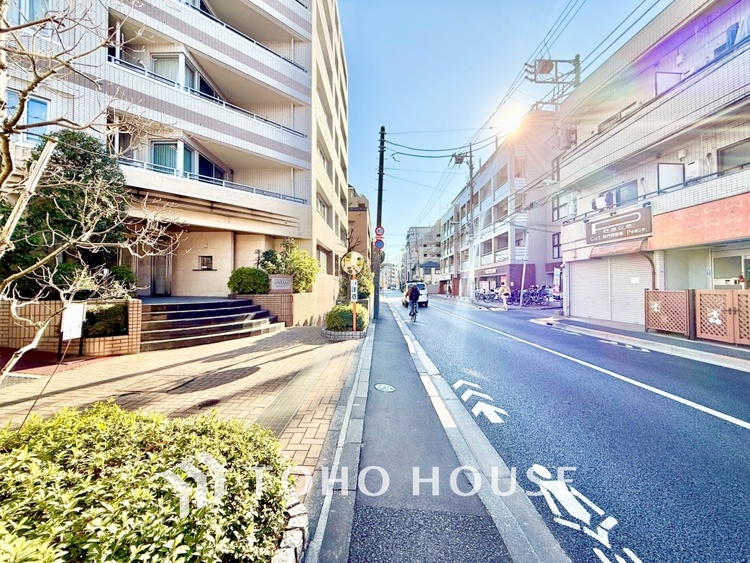 内装 ◆ここに在る◆事も無げに美しく、伝えるには筆舌に尽くし難い。豪華絢爛や華美と言う事ではなく、住まう者にとって暮らし易く心地がいいと言う美しさがこの住まいには込められている。