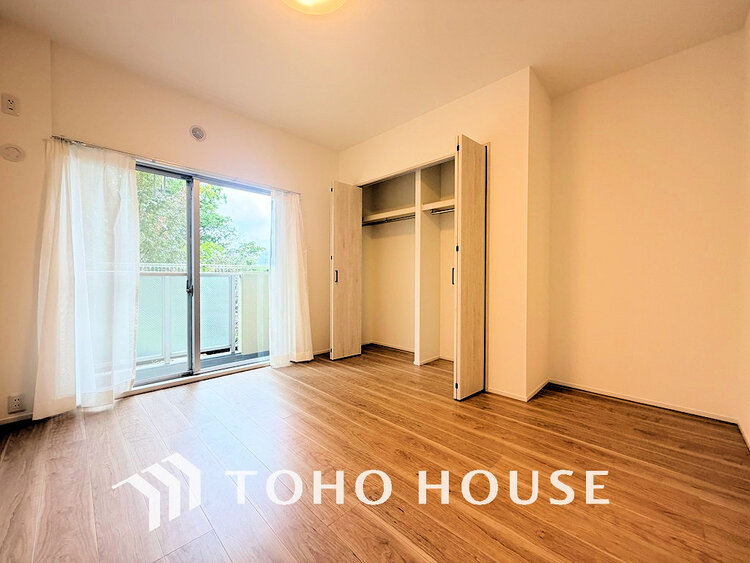 内装 1日の疲れを癒し、心地よく寛げるようゆったりとした広さをしています