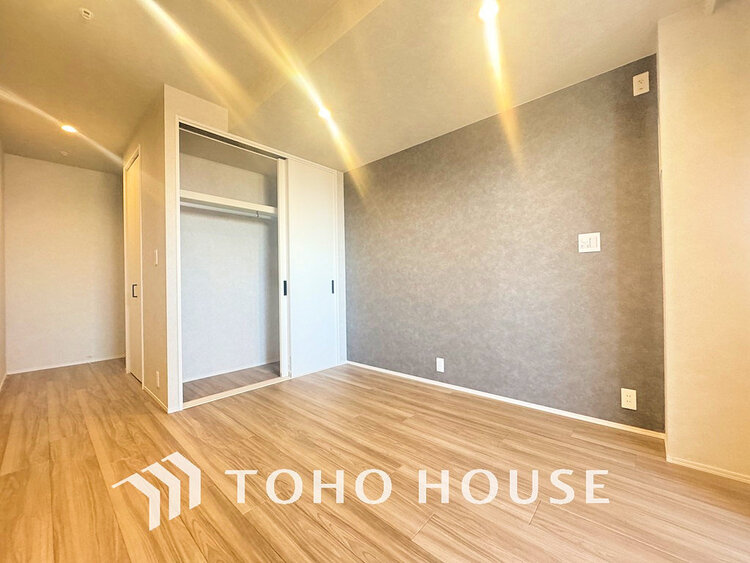 内装 シンプルですっきりとした室内は飽きのこない居心地の良い雰囲気