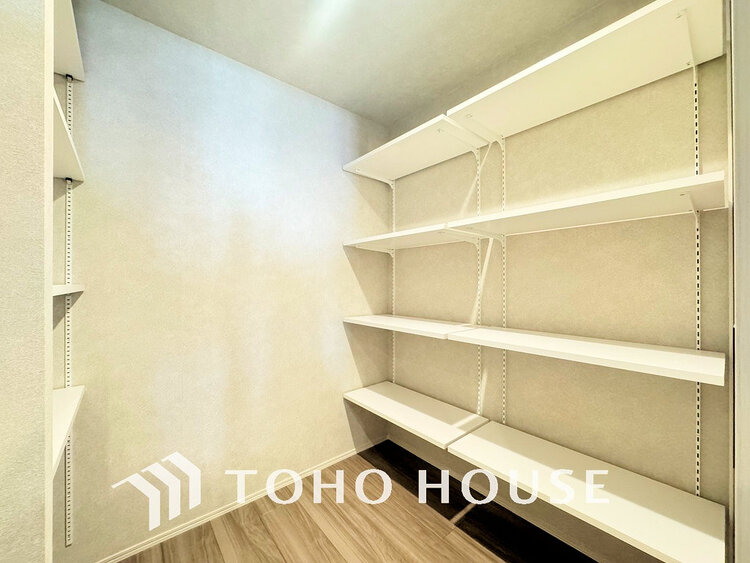 収納 収納スペースを完備、荷物が多い方でも安心の収納力