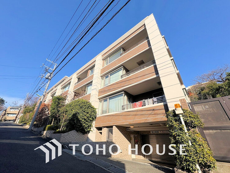 外観 〜「二子玉川」駅へのバス便アクセス可能〜たいせつなペットと暮らせます〜南西向き、角部屋〜