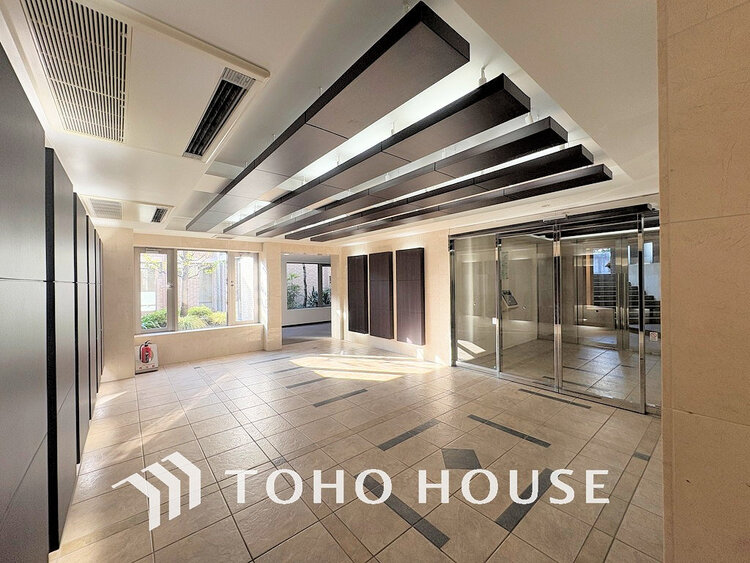 エントランス 落ち着いた色合いのエントランス