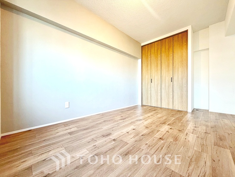 内装 プライベートなお部屋では静かに時を過ごしたい。読書をして、物思いにふける・・光りに満たされた安らぎの空間＊配置してある家具や小物はCGによるイメージ画像です。