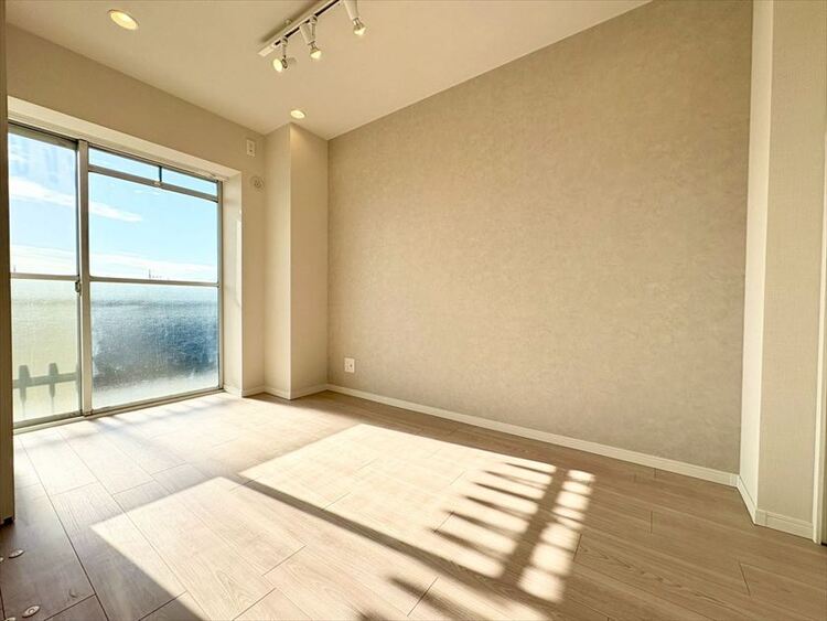 内装 【PRIVATE ROOM】◆属毛離裏◆子は父を手本とし、母に愛育されて成長する。家族の深い繋がり。いつまでも大切にしたい。