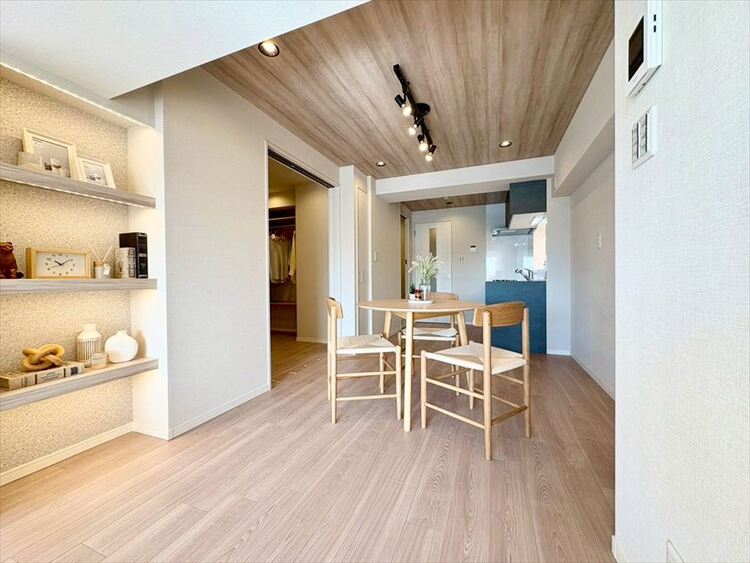 内装 【LIVING】◆simple is best◆無駄のない綺麗なつくりのリビングルームであなただけの暮らしを。