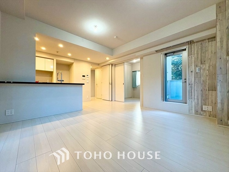 内装 現在改装中◆扉を◆開くとこの景色。家族の”おかえり”の声が聞こえてきそう。