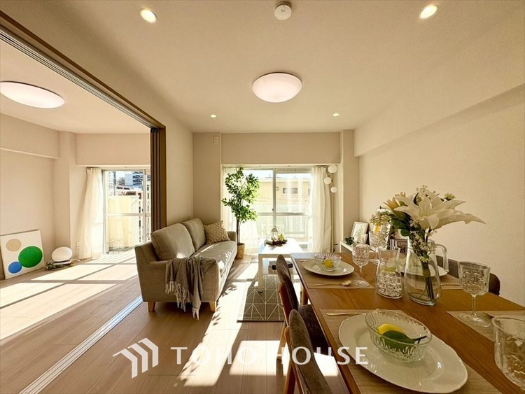 内装 【LIVING】◆Sunshine◆光が燦々と入り、いるだけで気持ちいい。「開放的でゆとりあるお部屋です。」