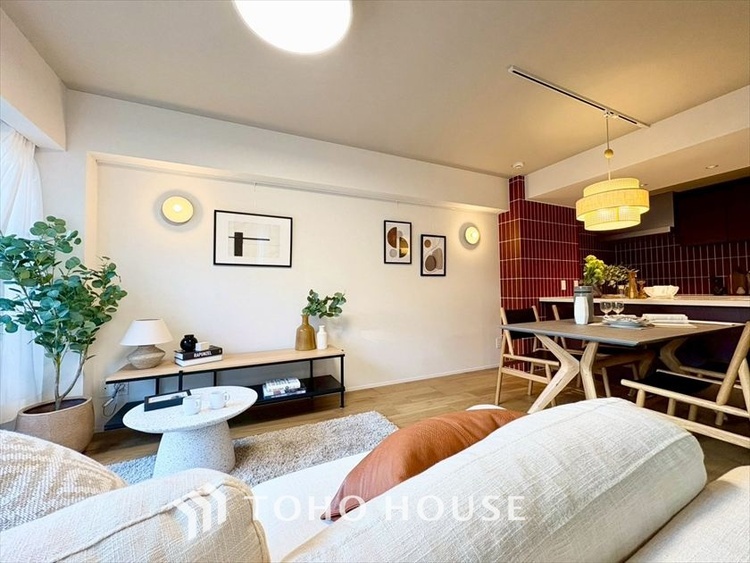 内装 【LIVING】◆Sunshine◆光が燦々と入り、いるだけで気持ちいい。「開放的でゆとりあるお部屋です。」