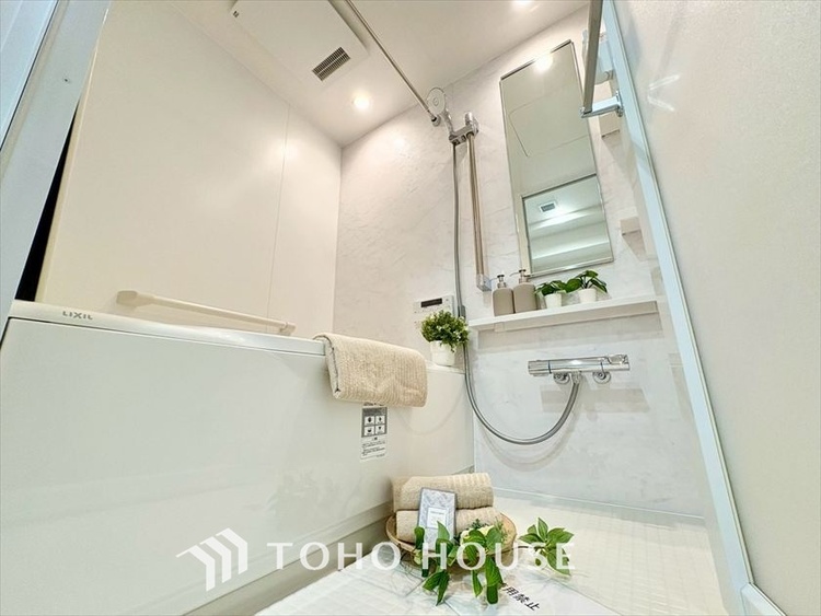 風呂 【BATHROOM】◆プライベートな空間◆simpleだからrelaxできるんです。こころもからだもキレイさっぱり。