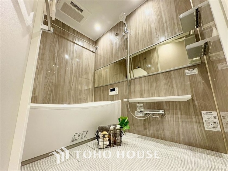 風呂 【BATHROOM】◆プライベートな空間◆simpleだからrelaxできるんです。こころもからだもキレイさっぱり。