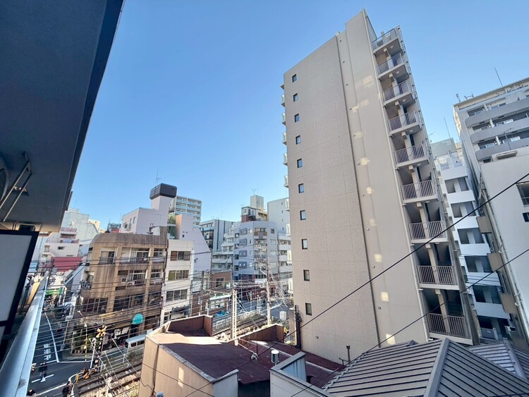 その他 眺望や窓からの景色が良いと、家で過ごす時間も快適です。