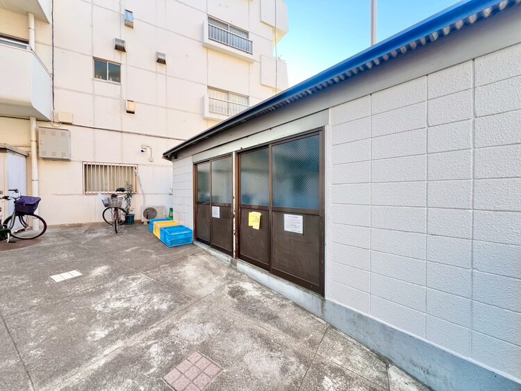 その他 ゴミ置場。綺麗に管理されております。