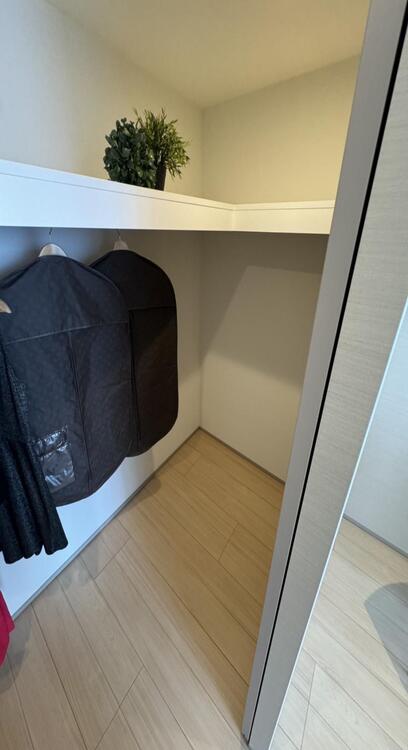 その他 収納スペースが付いていて、お部屋を広く使っていただけます。