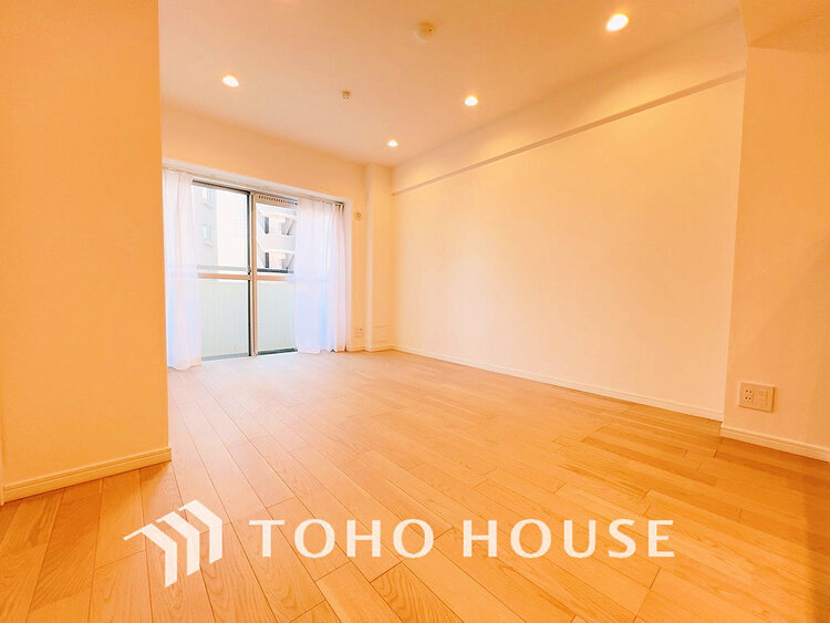 内装 家族みんなが爽やかに過ごせるように、光をたっぷり取り込んだLDK