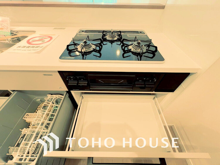 その他 3口ガスコンロでお料理のスピードもUP。効率よくお料理できますね