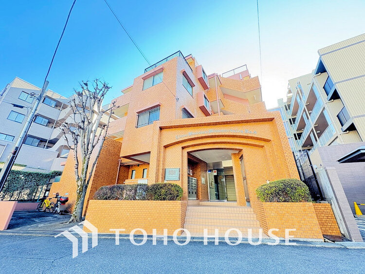 外観 〜「宮前平」駅徒歩5分の好立地〜たいせつなペットと暮らせます〜南向きのため陽当たり良好〜